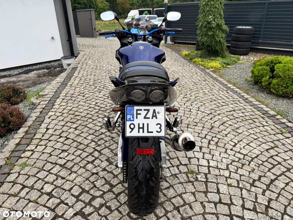 Yamaha FZS - 20