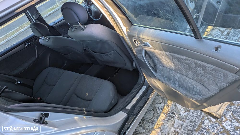 Mercedes-Benz C 220 CDi Avantgarde - 12