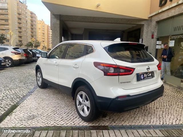 Nissan Qashqai 1.3 DIG-T N-Connecta J18 - 20
