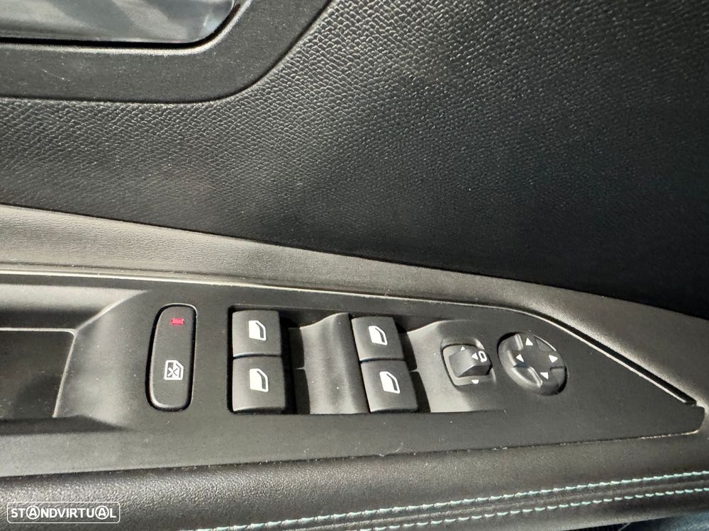 Peugeot 3008 1.5 BlueHDi Allure Pack EAT8 - 40