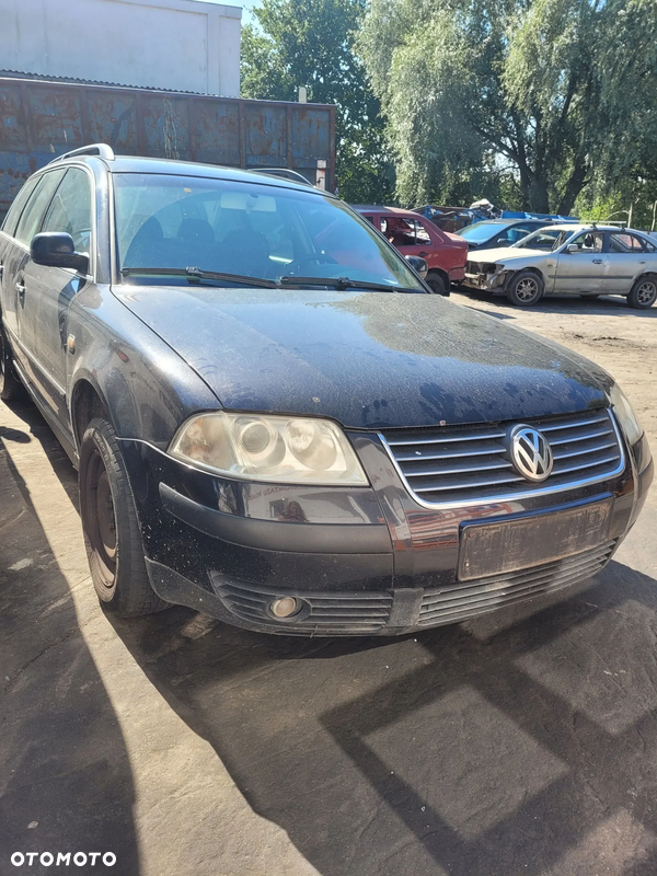 Części- Volkswagen passat  Pojemność: 1595 Moc: 75kW  Benzyna  Rok:2002