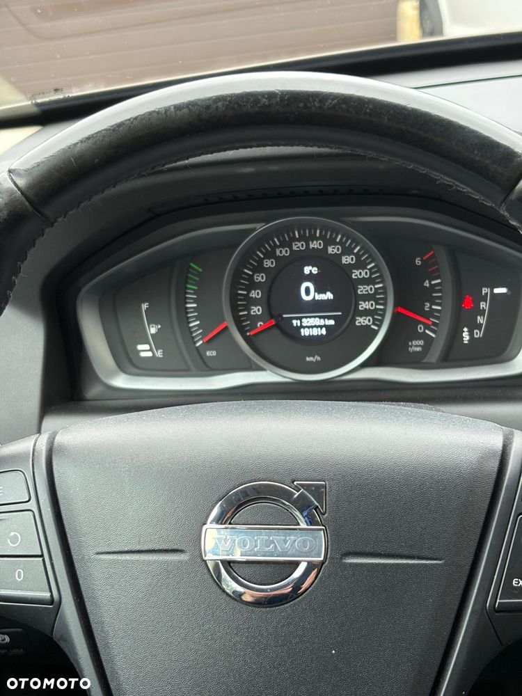 Volvo XC 60 D3 Geartronic Momentum - 11