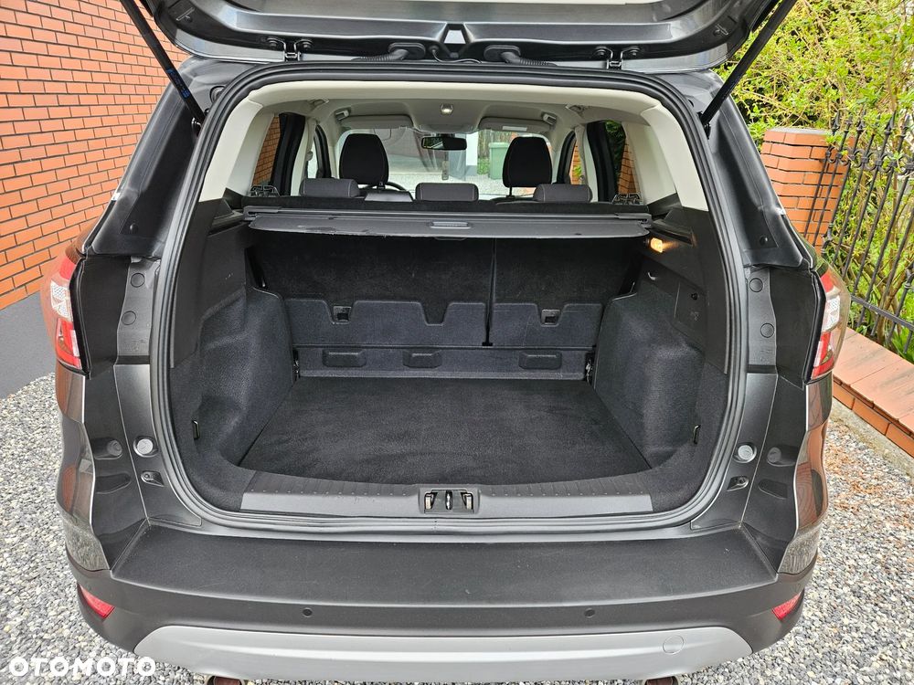 Ford Kuga - 11