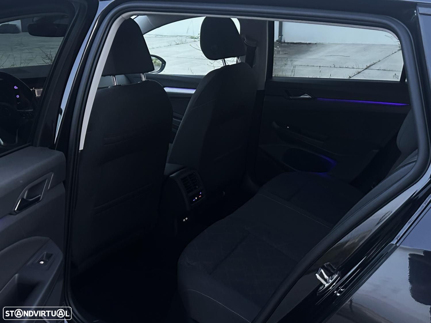 VW Golf Variant 2.0 TDi Conceptline - 15