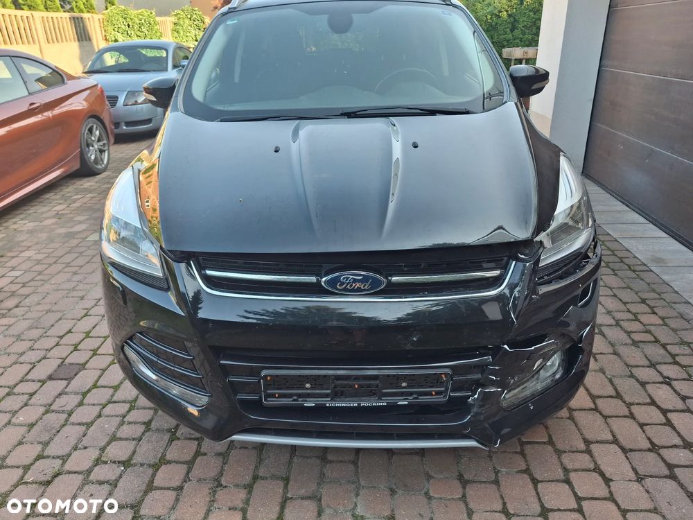Ford Kuga 1.5 EcoBoost 2x4 Titanium - 18