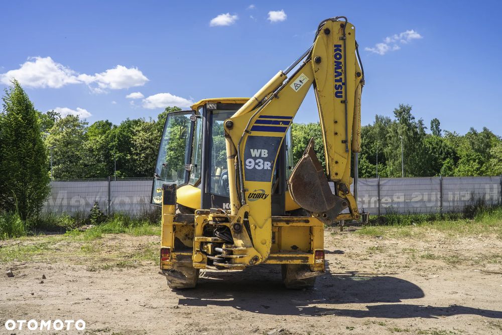 Komatsu WB93R-5 - 3