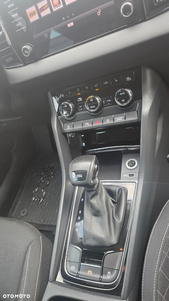 Skoda Karoq ver-1-6-tdi-scr-4x2-style-dsg - 6