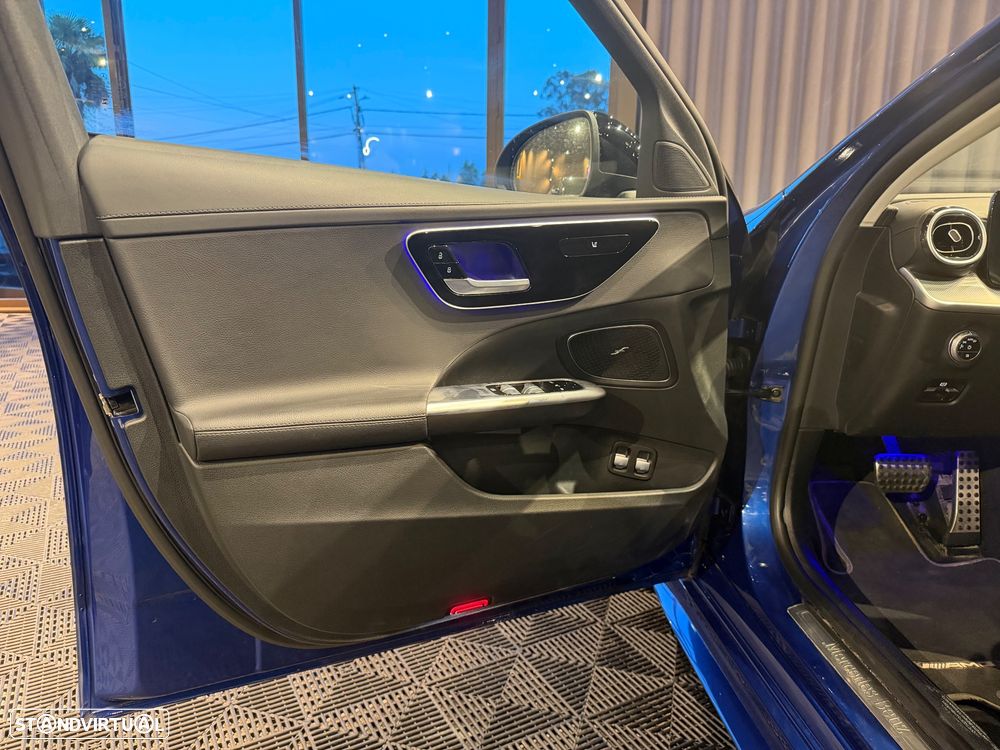 Mercedes-Benz C 300 e T 9G-TRONIC AMG Line - 16