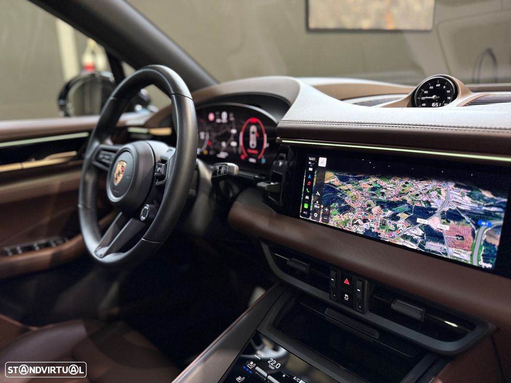 Porsche Macan Electric 4 - 60
