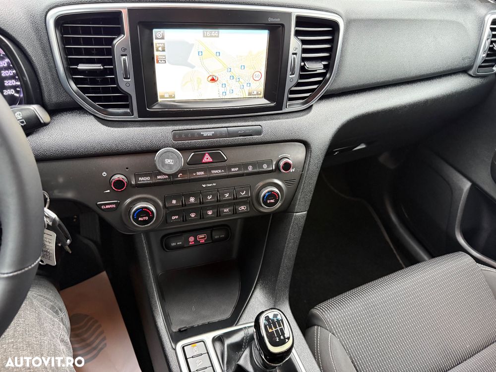 Kia Sportage 1.7 CRDI 2WD Spirit - 11