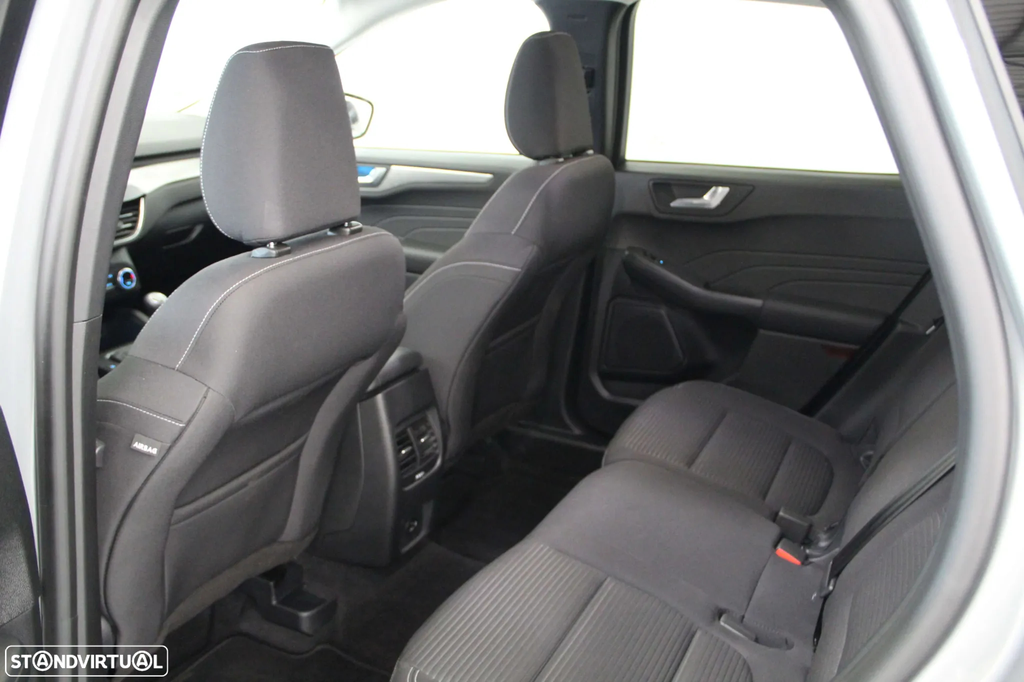 Ford Kuga 1.5 TDCi EcoBlue Titanium - 6