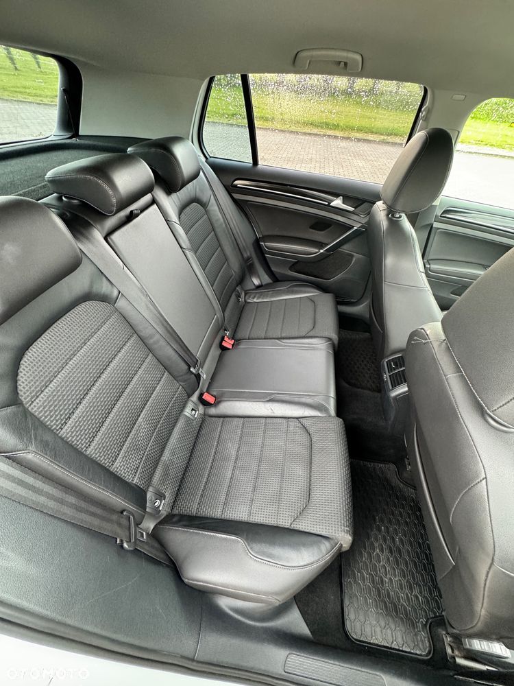 Volkswagen Golf VII 2.0 TDI BMT Highline DSG - 15