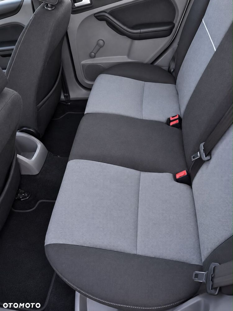 Ford Focus - 16