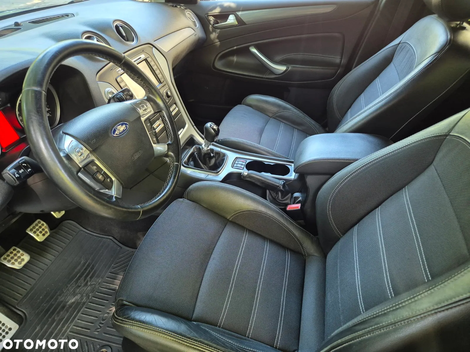 Ford Mondeo 2.0 TDCI Champions Edition - 12