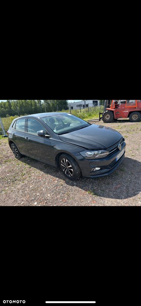 Volkswagen Polo - 1