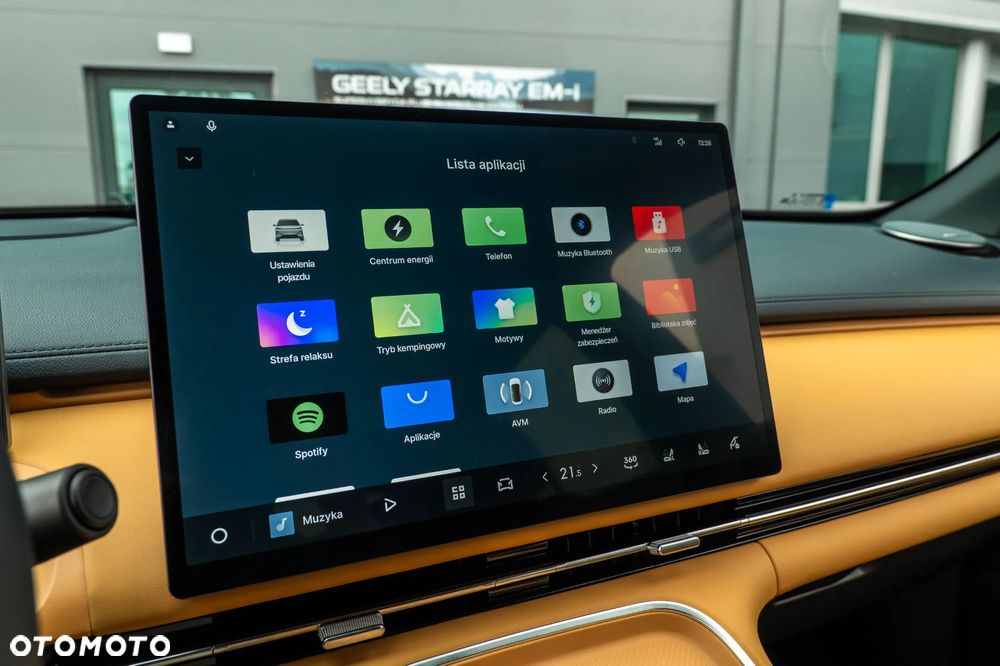 Geely Starray EM-i 1.5 PHEV Max - 40