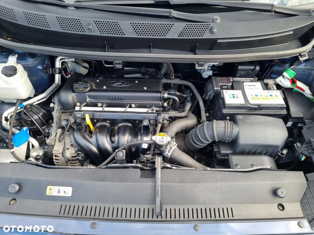 Hyundai ix20 1.4 BlueDrive Classic + - 21