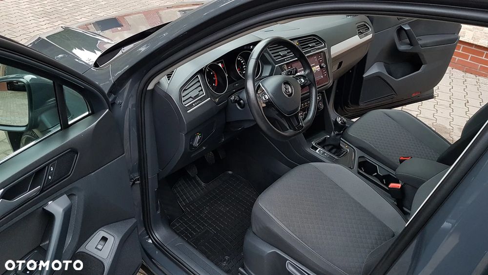 Volkswagen Tiguan 1.5 TSI EVO Comfortline - 27