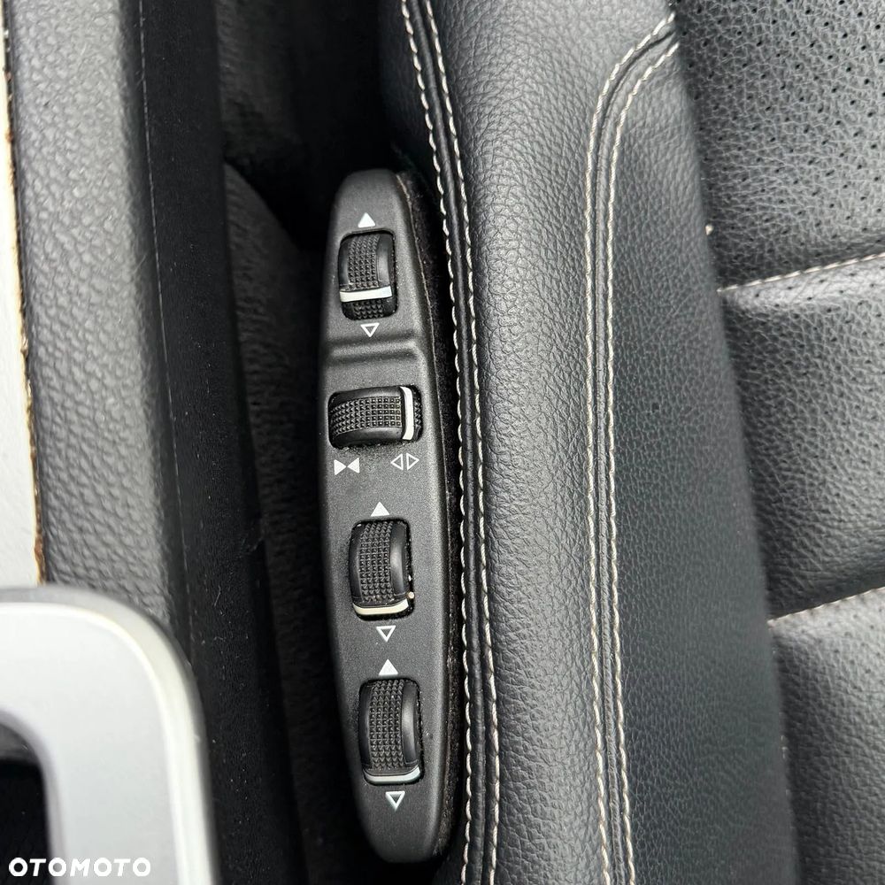 Mercedes-Benz Klasa E 220 CDI BlueEff - 10