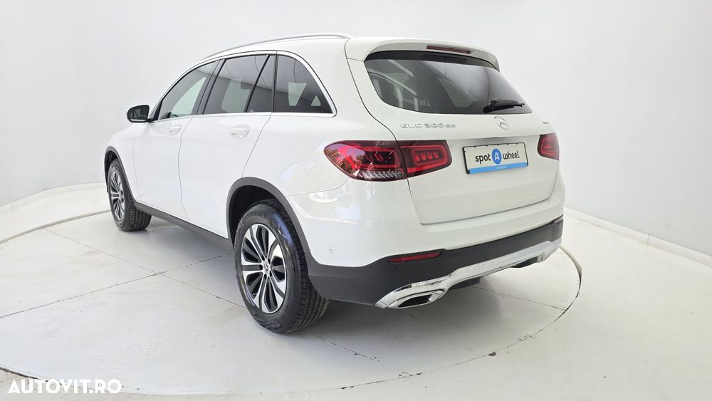 Mercedes-Benz GLC - 9