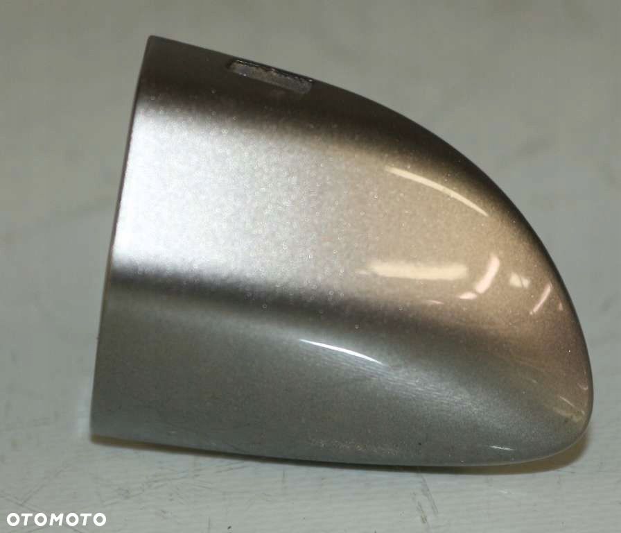 Zaślepka klamki LEWA / PRAWA VW B6/B7/CC pod kolor - 1