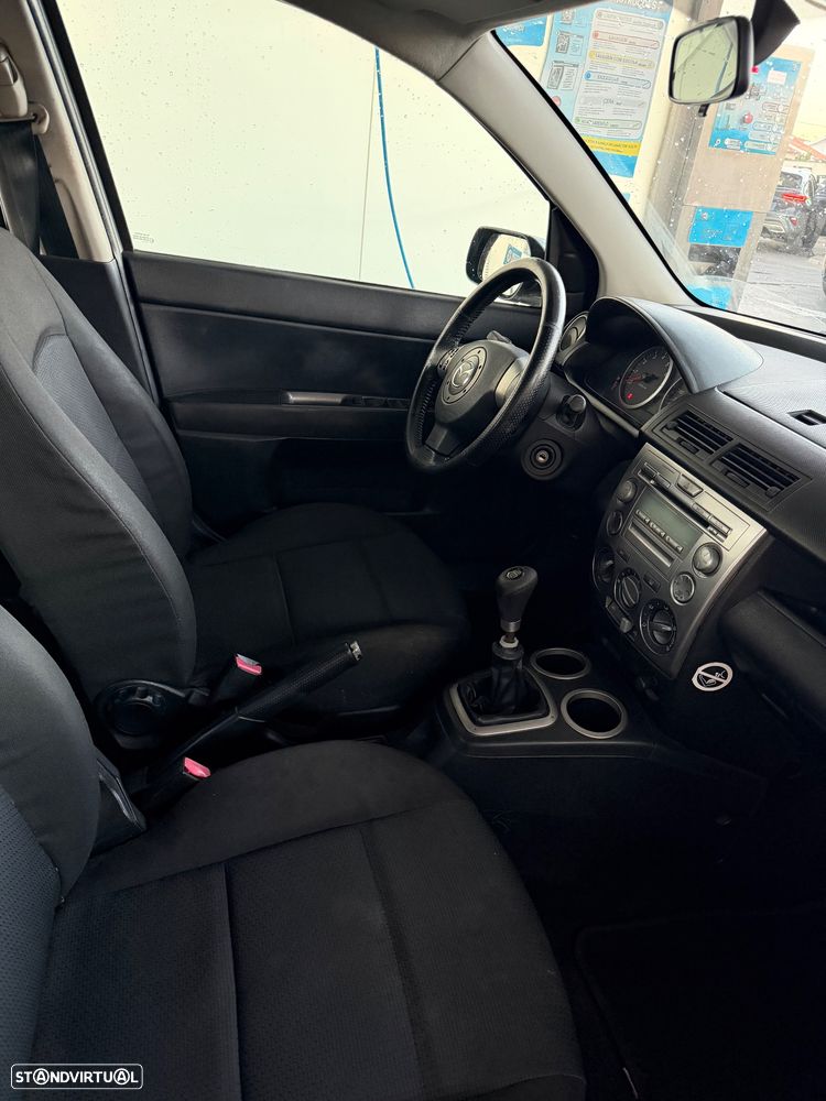 Mazda 2 - 8