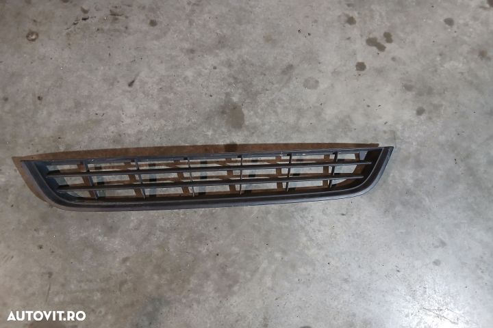 Grila bara fata centru 3C8853677 3C8853677 Volkswagen VW Passat CC 1 - 1