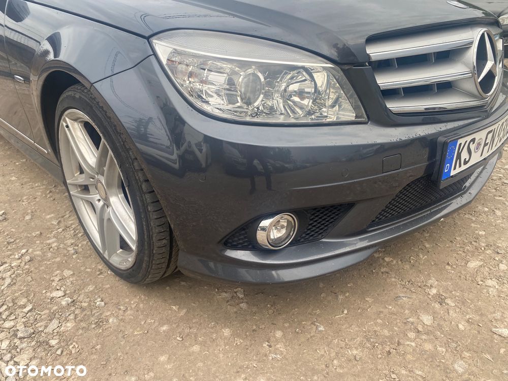 Mercedes-Benz Klasa C 180 CGI BlueEFFICIENCY Avantgarde - 10