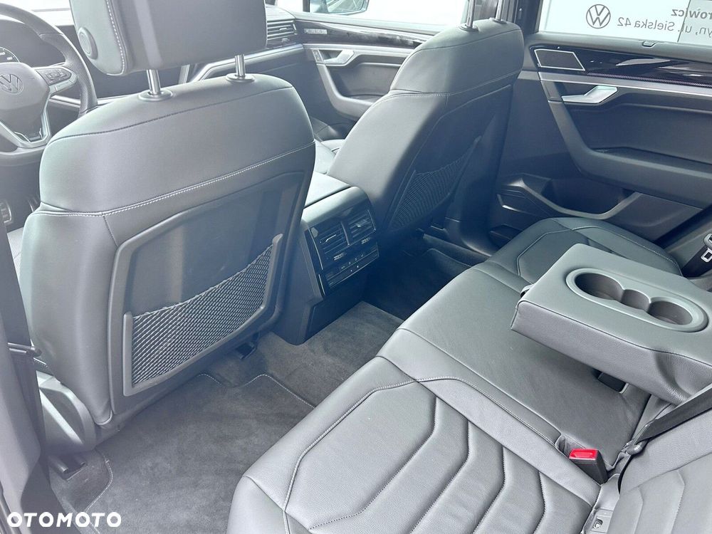 Volkswagen Touareg - 19