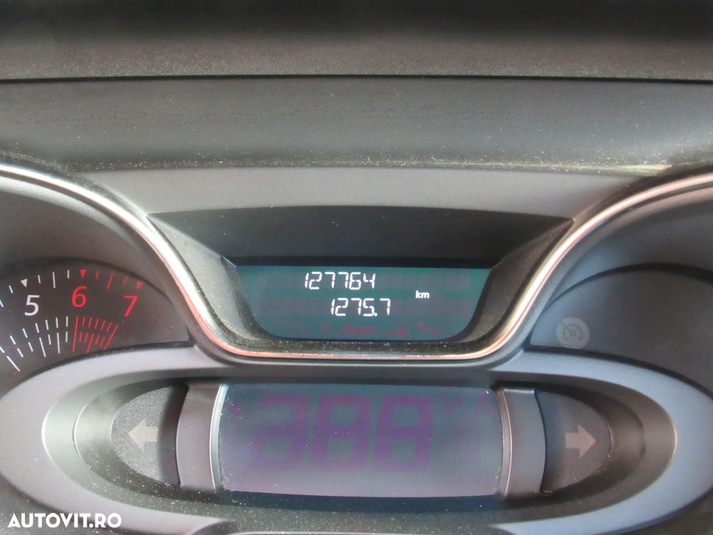 Renault Captur TCe 150 EDC GPF INTENS - 11
