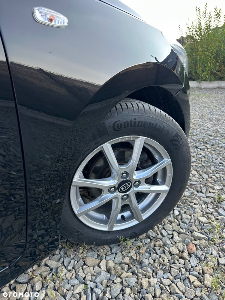 Kia Rio 1.4 L - 36