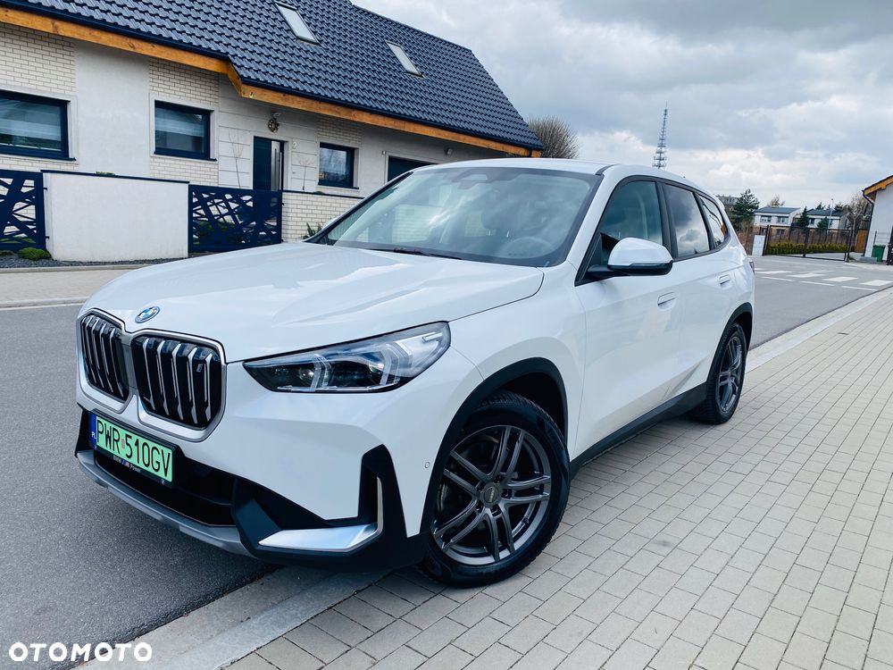 BMW iX1 xDrive30 66.5kWh xLine - 40