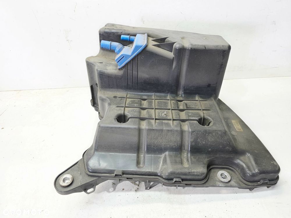 ZBIORNIK POMPA PŁYNU ADBLUE AUDI A4 B9 A5 8W 8W0131878BG 8W0131969H - 2