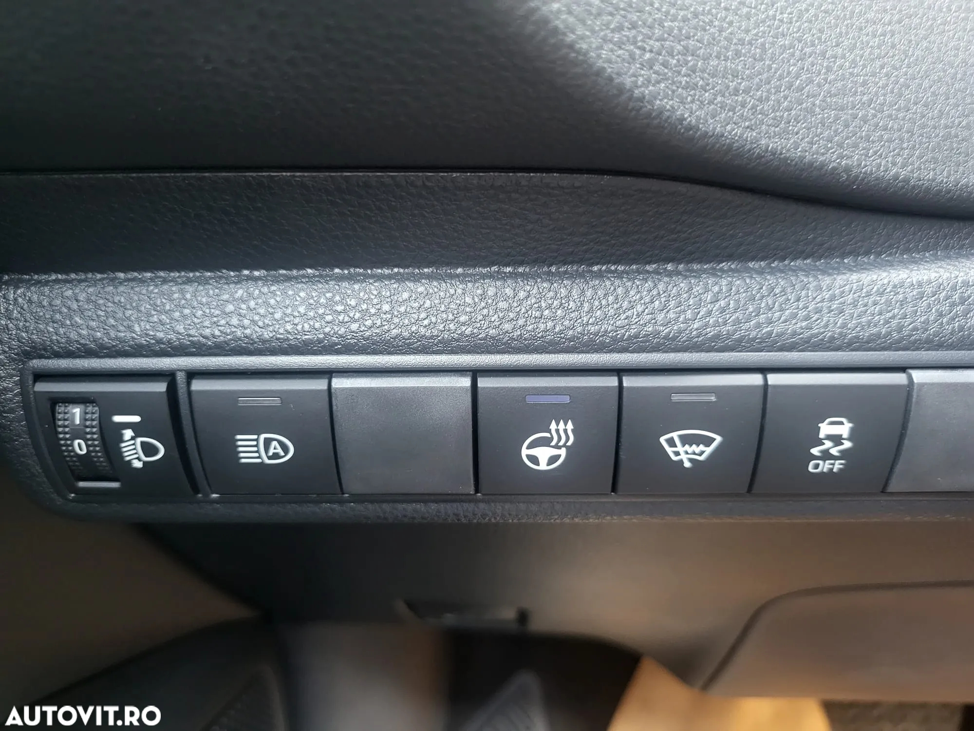 Suzuki Swace 1.8 E-CVT HEV Passion - 10