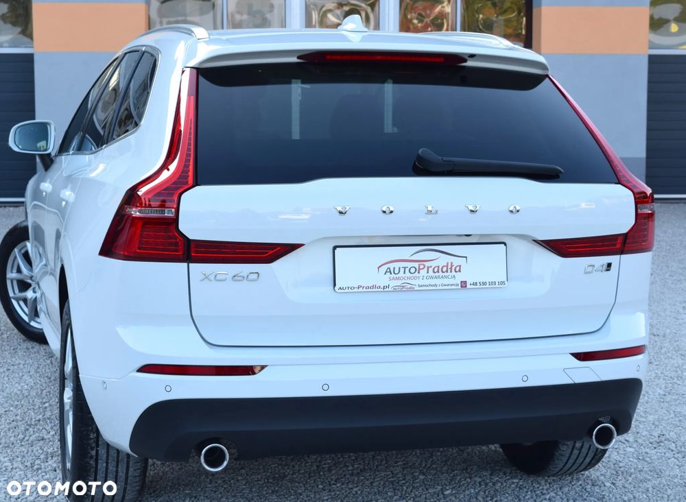 Volvo XC 60 D4 AWD Geartronic Momentum - 8