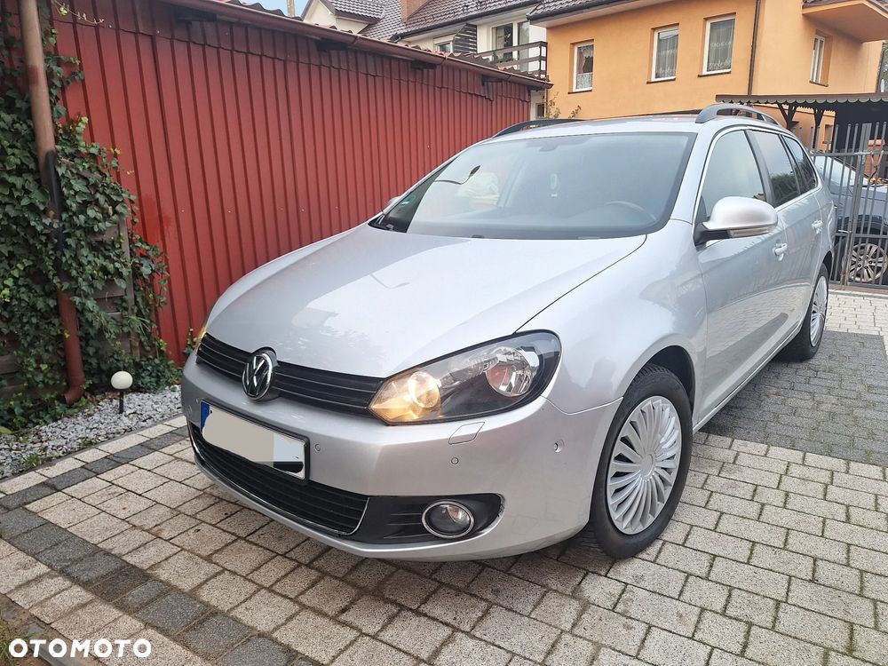 Volkswagen Golf - 1