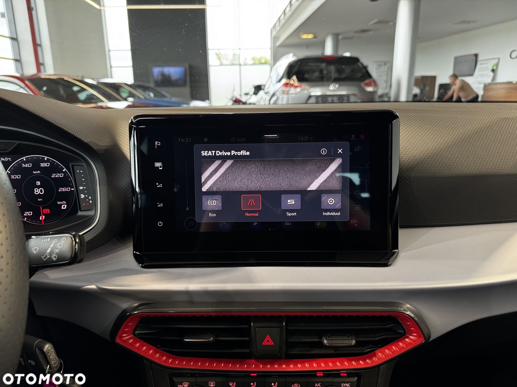 Seat Arona - 28