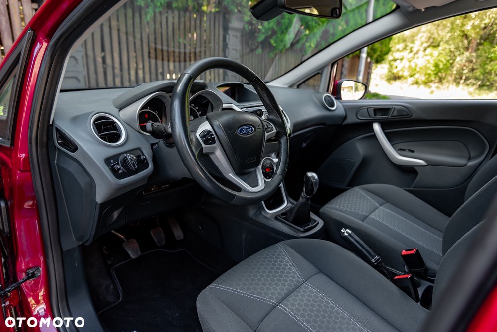 Ford Fiesta 1.4 Titanium - 17