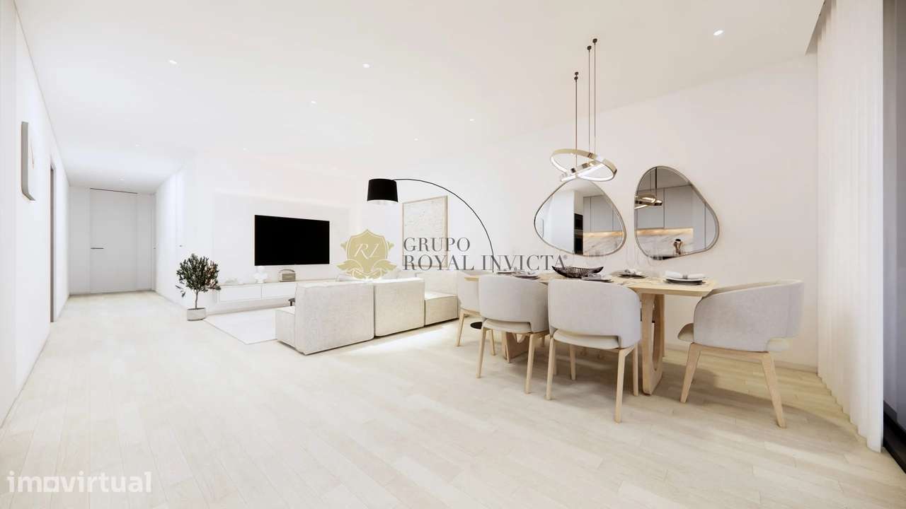Apartamento T4  com Garagem e Varanda em Fânzeres - Gondomar - Grande imagem: 4/41