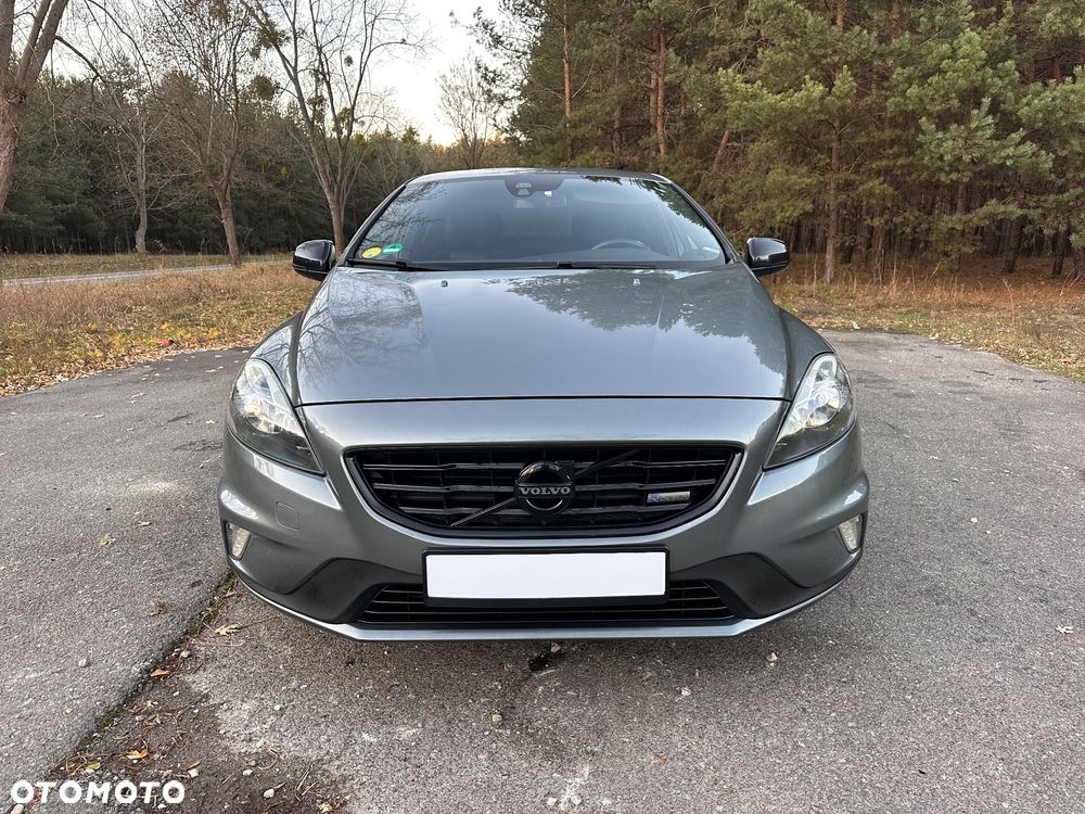 Volvo V40 D4 Drive-E R-Design Momentum - 5