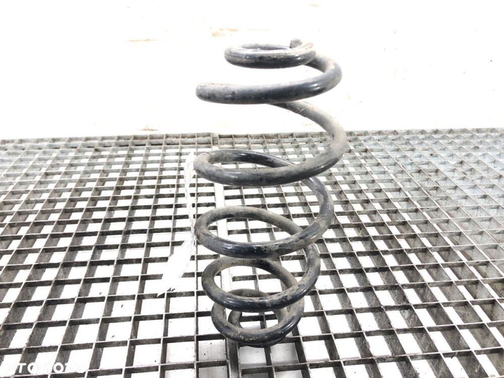 SPRĘŻYNA TYŁ - 65.00 PLN - AUDI A4 B6 (8E2) 2000 - 2005 1.9 TDI 96 kW [130 KM] olej napędowy - 1