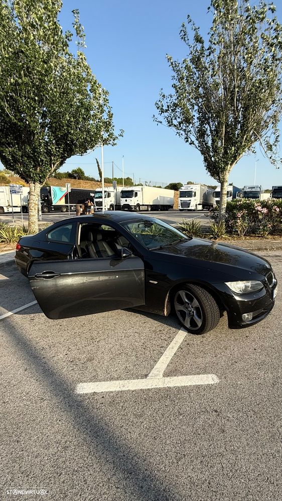 BMW 320 i Coupe Auto - 4