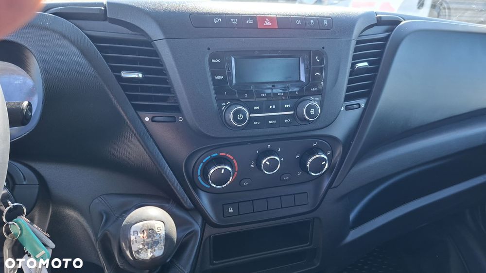 Iveco DAILY 35C16, 35C15, 35C14, 35C13 - 9