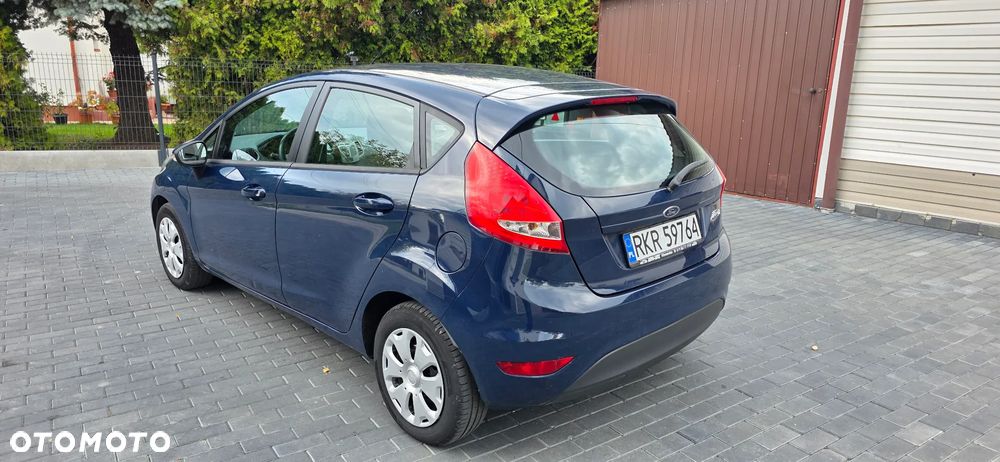 Ford Fiesta - 6