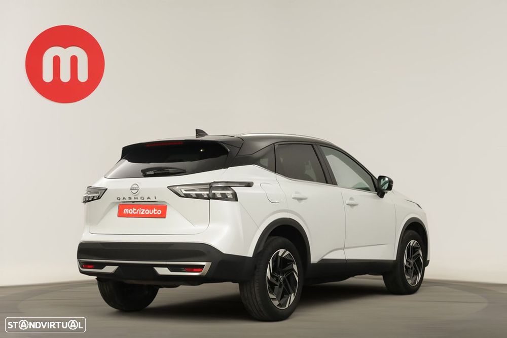 Nissan Qashqai 1.3 DIG-T N-Connecta LED Xtronic - 4