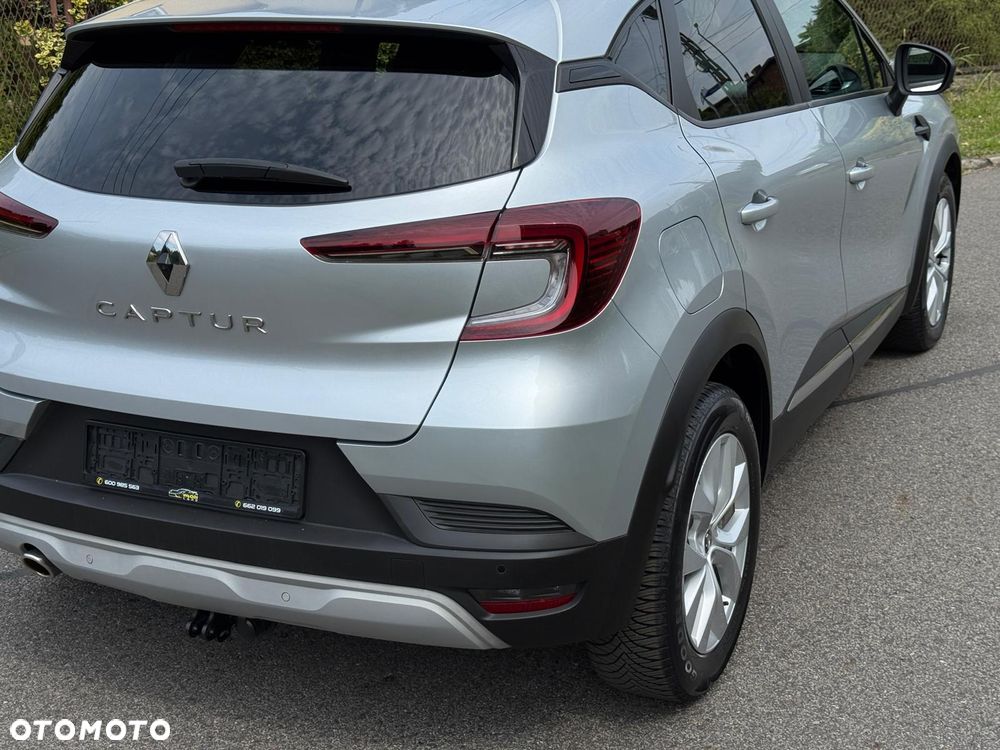 Renault Captur TCe Mild Hybrid 140 EDC GPF TECHNO - 10