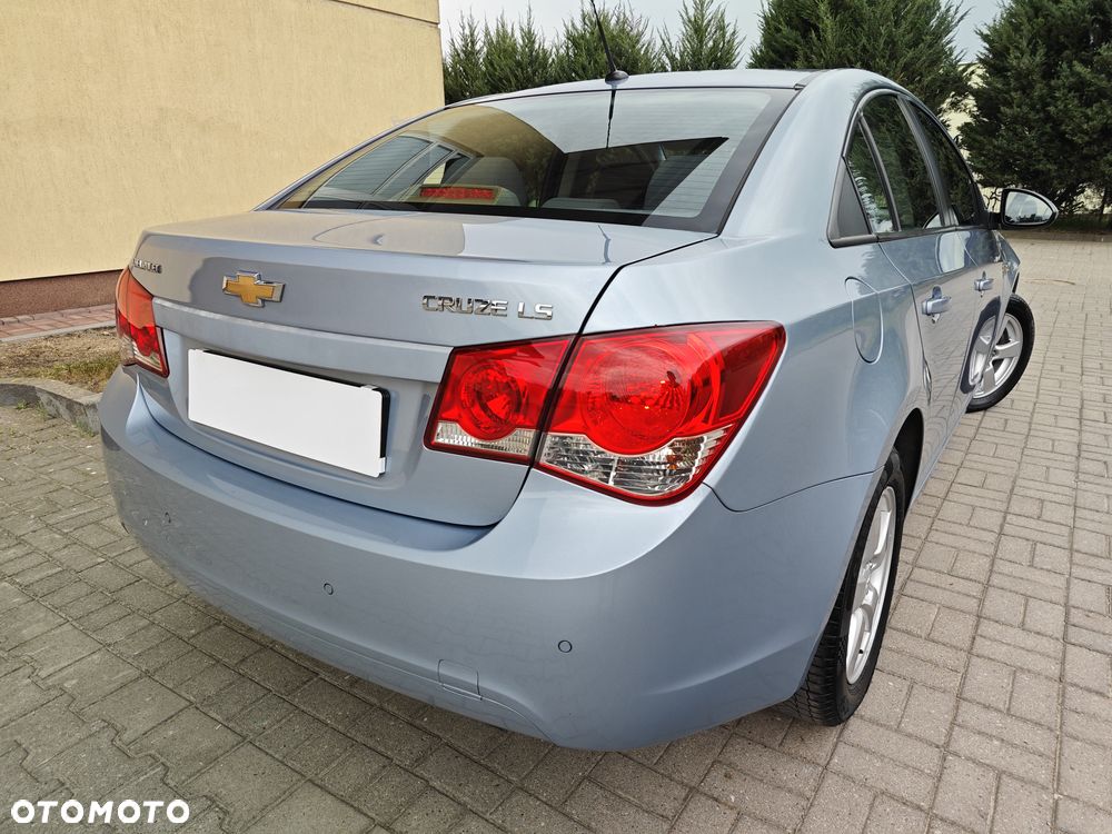 Chevrolet Cruze - 4