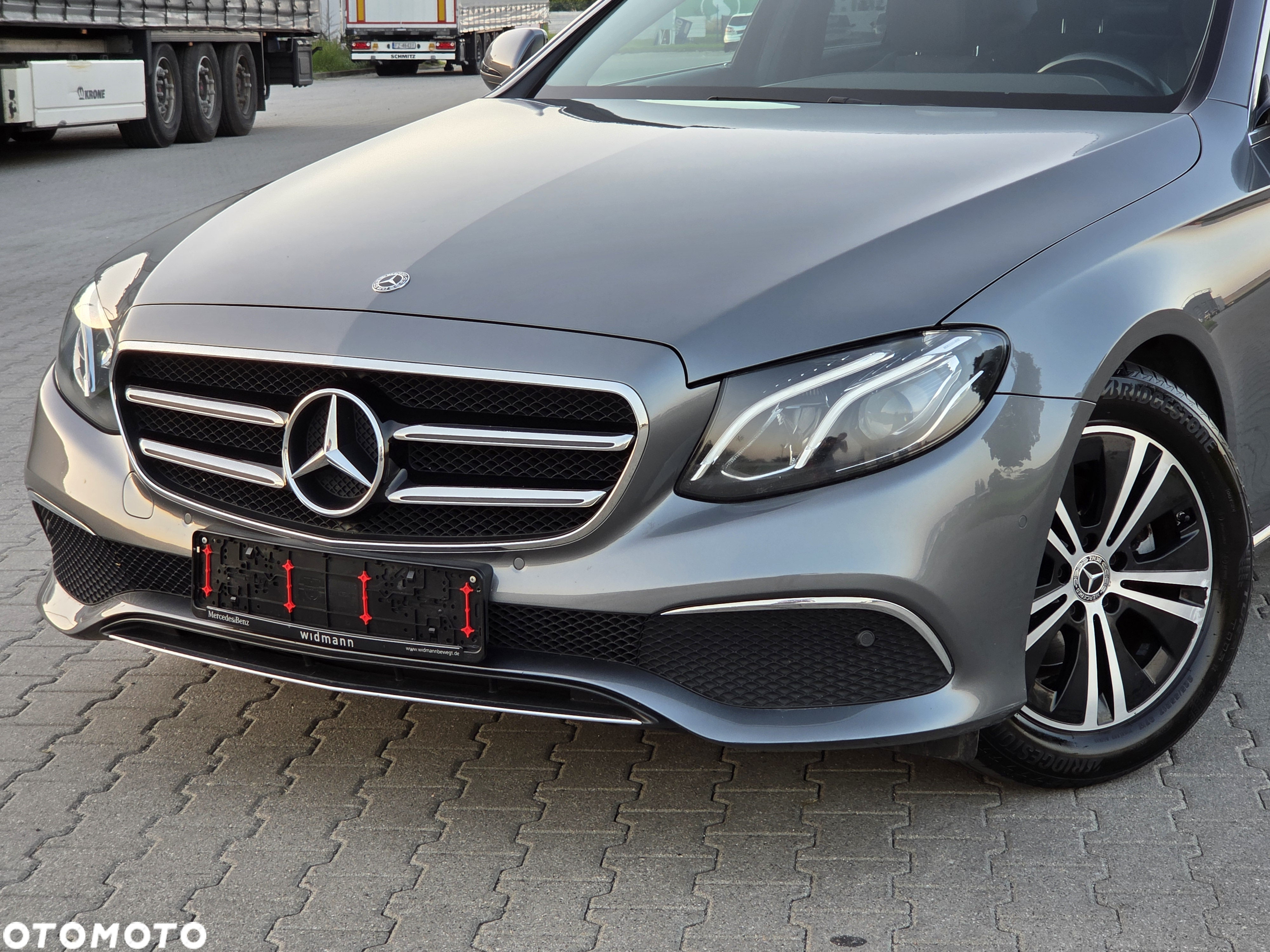 Mercedes-Benz Klasa E 220 d T 9G-TRONIC Exclusive - 34