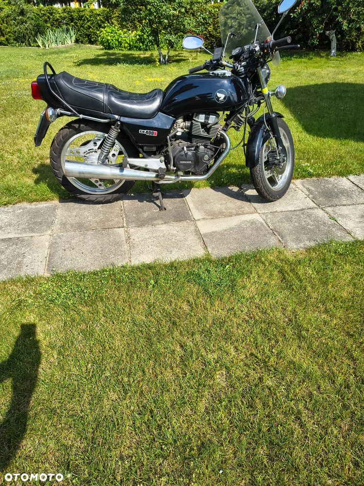 Honda CB - 1