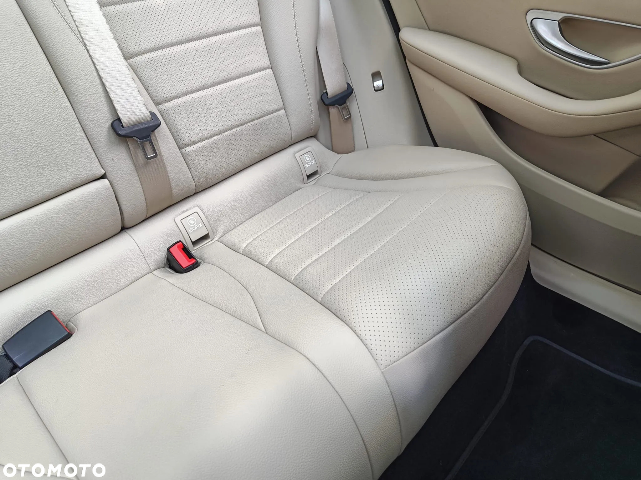 Mercedes-Benz GLC - 30